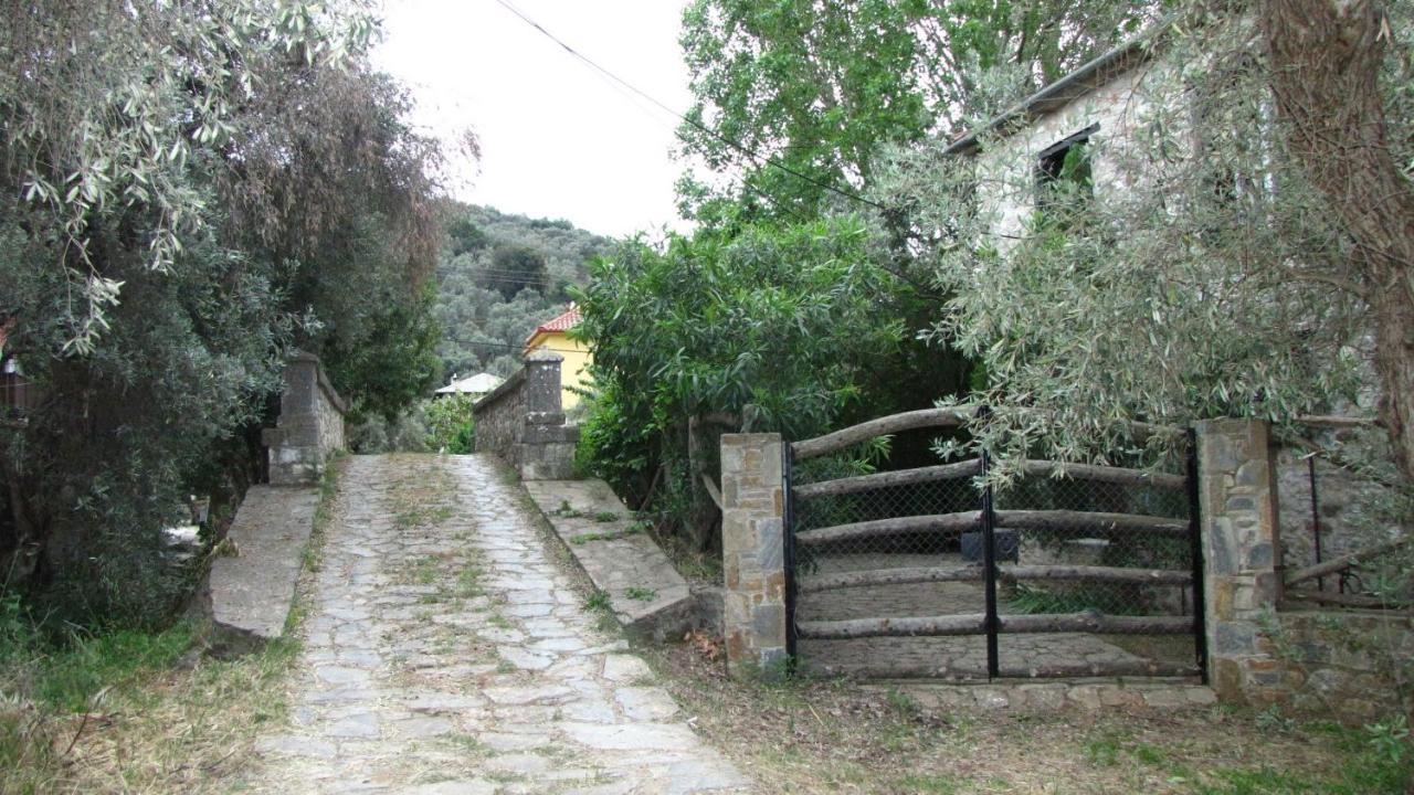 Razi Beach Lefokastro Exterior foto