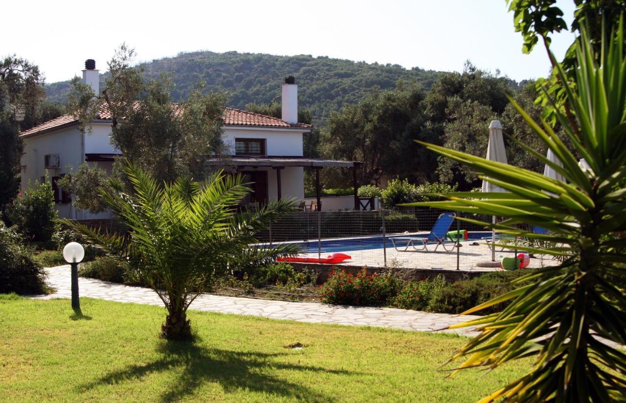 Razi Beach Lefokastro Exterior foto